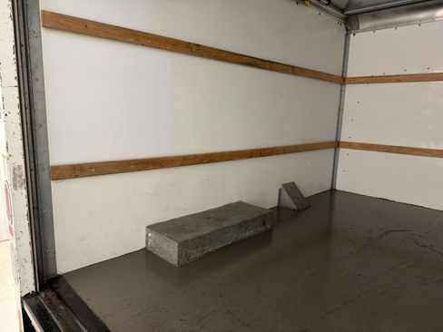 Used 2013 GMC Savana 3500 RWD image 12