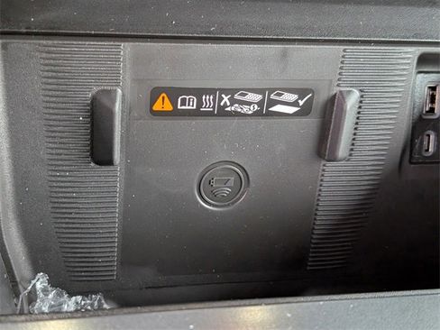 New 2026 GMC Hummer EV SUV image 15