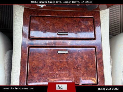 Used 2012 Chevrolet Suburban LTZ image 40