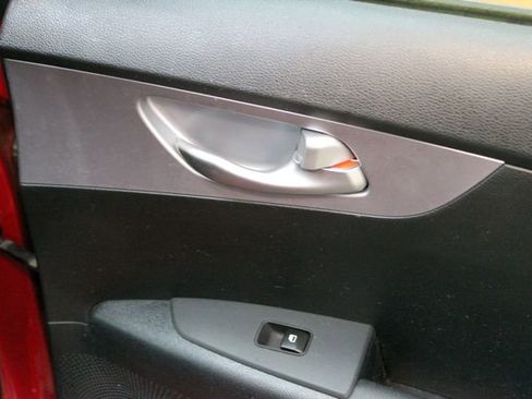Used 2024 Kia Forte LXS w/ LXS Technology Package FWD image 13