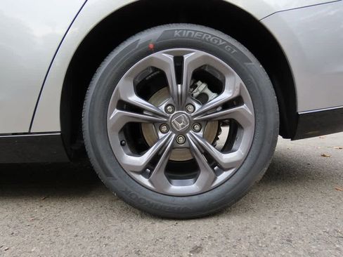 New 2025 Honda Accord EX-L image 9