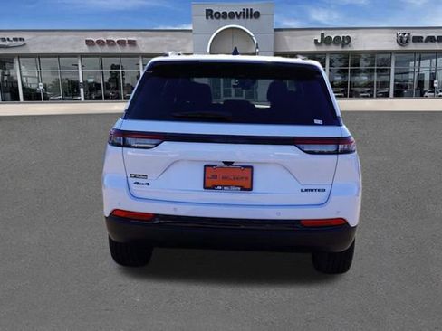 New 2025 Jeep Grand Cherokee Limited w/ Black Appearance Package image 4