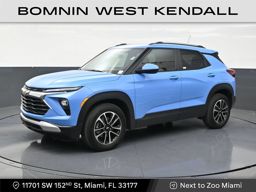 Used 2024 Chevrolet TrailBlazer LT FWD image 1