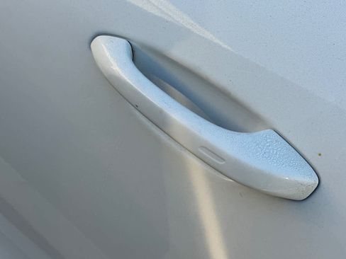 Used 2021 Porsche Cayenne Turbo image 17