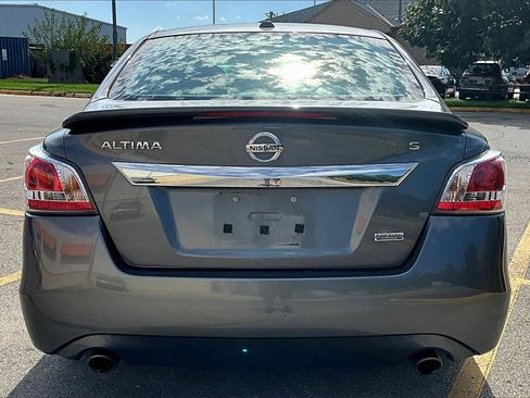 Used 2015 Nissan Altima 2.5 S w/ Special Edition Package image 5