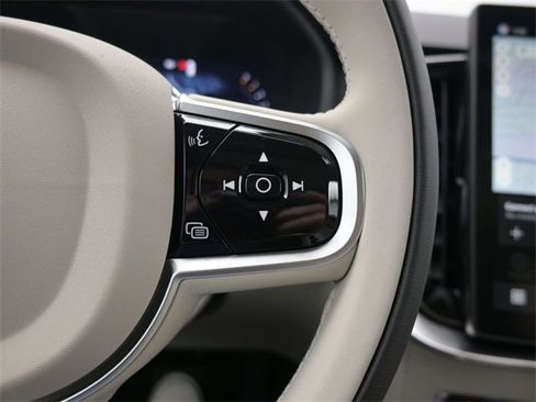 New 2026 Volvo XC90 B6 Ultra image 25