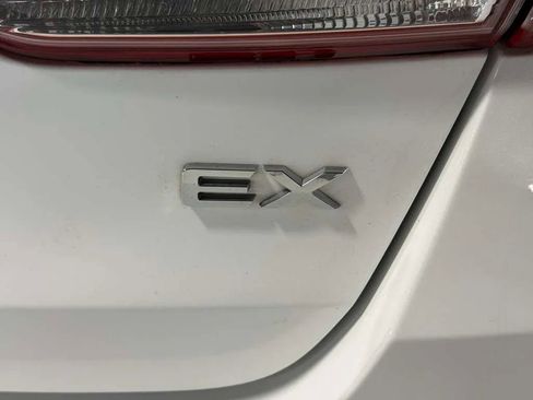 Used 2018 Kia Optima EX w/ Technology Package FWD image 11