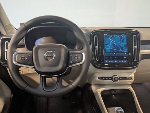 New 2026 Volvo XC40 B5 Ultra w/ Protection Package Premier image 13