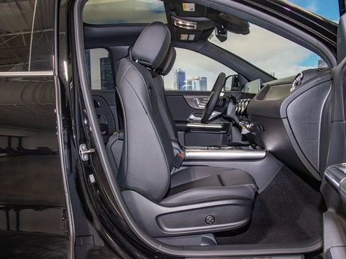 Used 2026 Mercedes-Benz GLA 250 4MATIC image 21