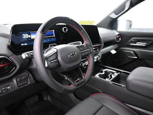 New 2025 Chevrolet Silverado EV RST image 21