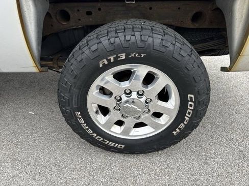 Used 2012 Chevrolet Silverado 2500 LT w/ Interior Plus Package AWD/4WD image 29