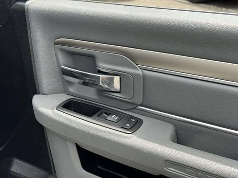 Used 2018 RAM 1500 Lone Star RWD image 10