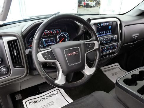 Used 2018 GMC Sierra 2500 SLE w/ SLE Preferred Package AWD/4WD image 12