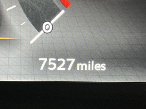 Used 2024 Nissan Ariya AWD image 15