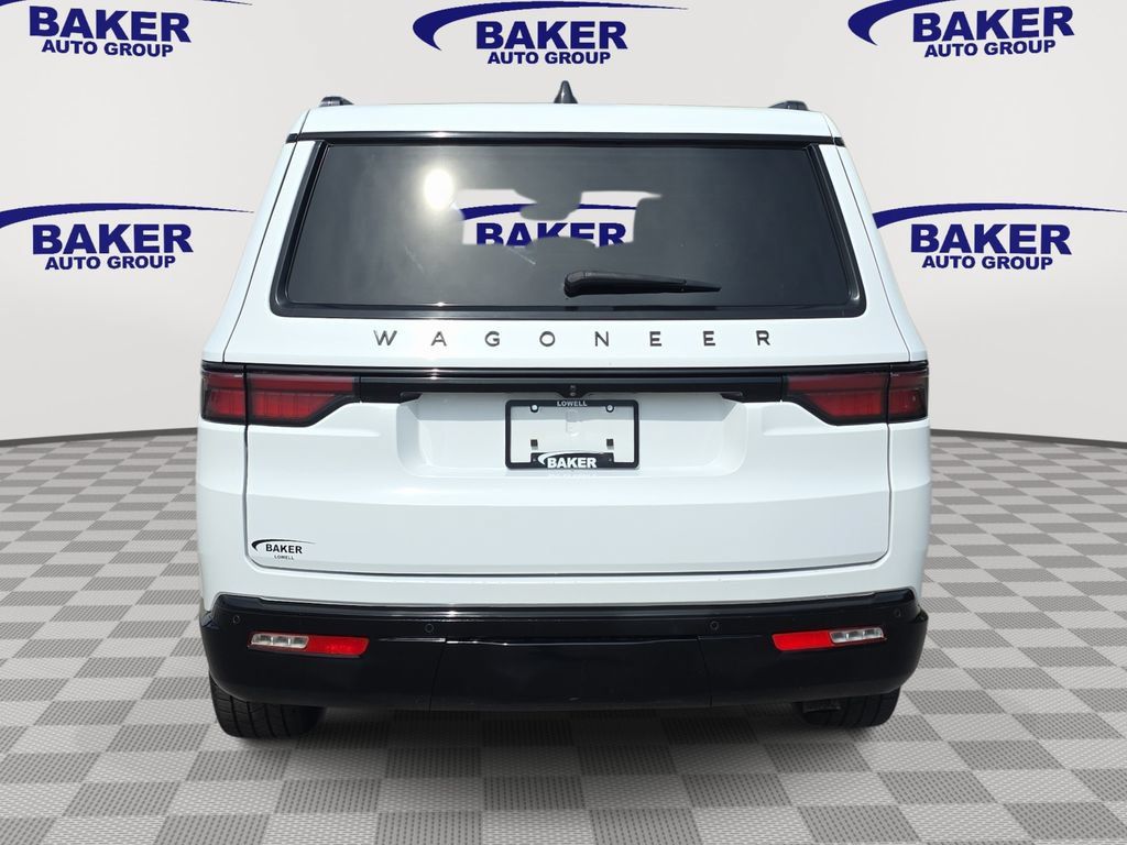 Used 2024 Jeep Wagoneer Series II AWD/4WD image 6