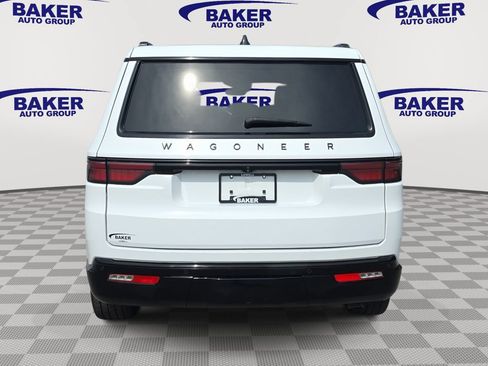 Used 2024 Jeep Wagoneer Series II AWD/4WD image 6