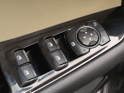 Used 2019 Ford Edge SEL w/ Equipment Group 201A FWD image 27