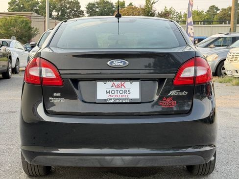 Used 2013 Ford Fiesta SE FWD image 7
