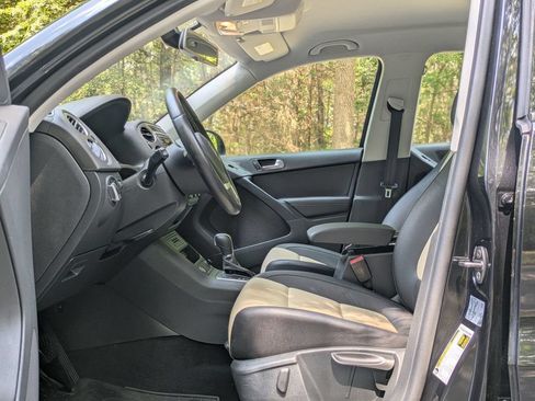Used 2016 Volkswagen Tiguan S FWD image 13