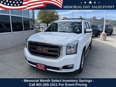 Used 2017 GMC Yukon XL SLT w/ Open Road Package AWD/4WD image 1