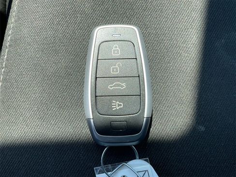 Used 2024 Honda Civic Sport image 31