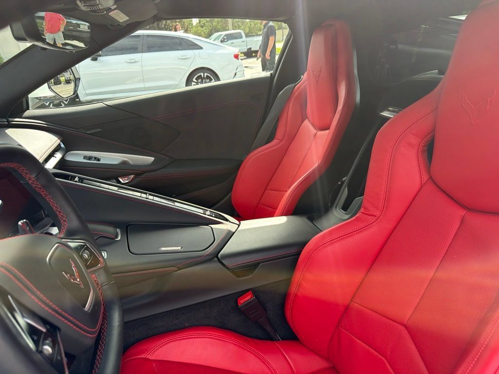 Used 2025 Chevrolet Corvette Stingray Coupe w/ 1LT RWD image 8