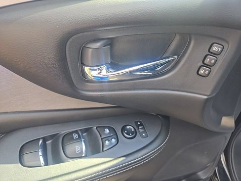 Used 2021 Nissan Murano SL AWD/4WD image 12