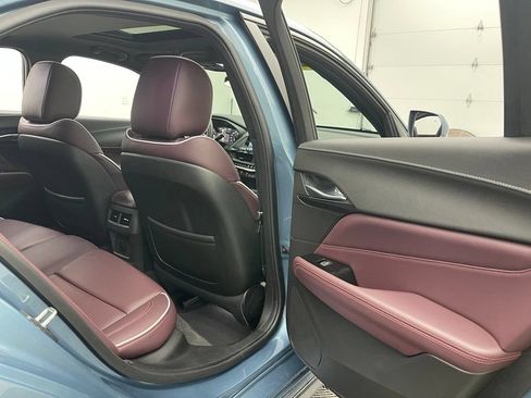 Used 2023 Cadillac CT4 Sport RWD image 34