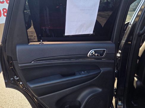 Used 2020 Jeep Grand Cherokee Limited X image 10