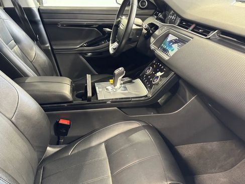Used 2020 Land Rover Range Rover Evoque S image 6