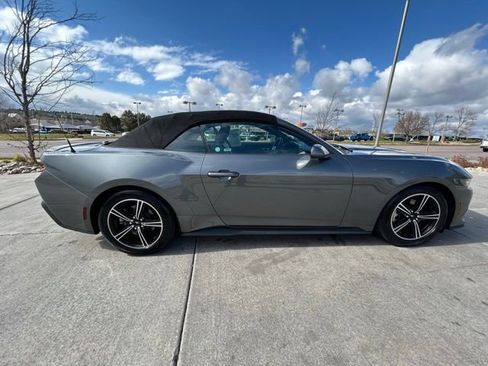 Used 2025 Ford Mustang Premium RWD image 11