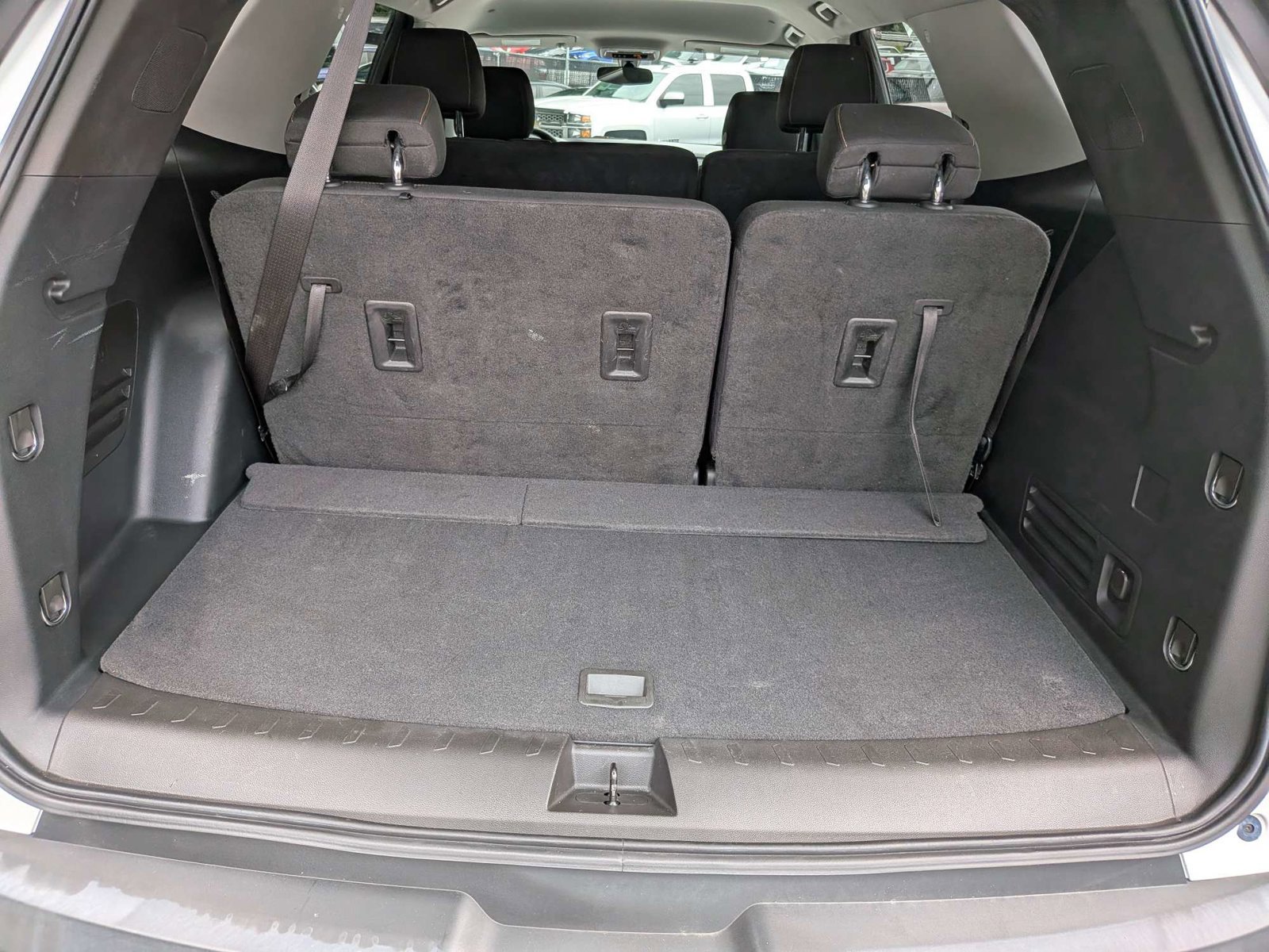 Used 2021 Chevrolet Traverse LS FWD image 6