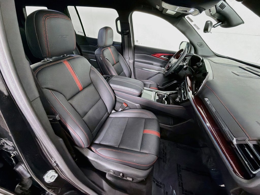 Used 2025 Chevrolet Traverse RS w/ LPO, Floor Liner Package AWD/4WD image 30