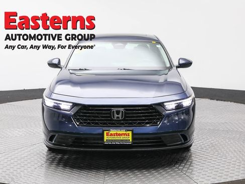 Used 2024 Honda Accord EX image 2