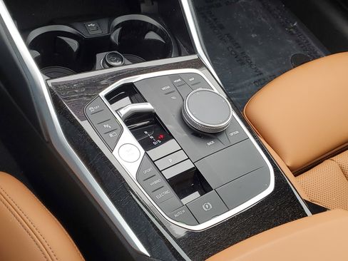 Certified 2023 BMW 330e xDrive w/ Premium Package image 19