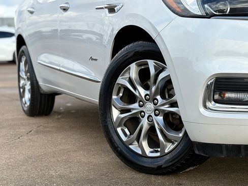 Used 2020 Buick Enclave Avenir w/ Avenir Technology Package image 9