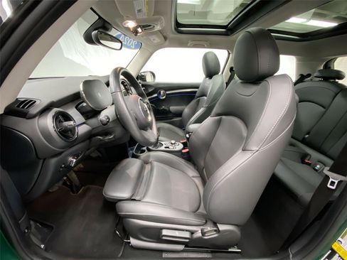 Certified 2024 MINI Cooper SE image 17