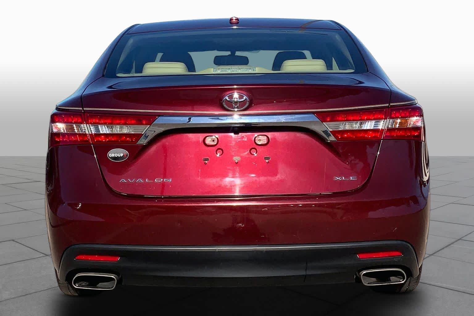 Used 2015 Toyota Avalon XLE Touring FWD image 8