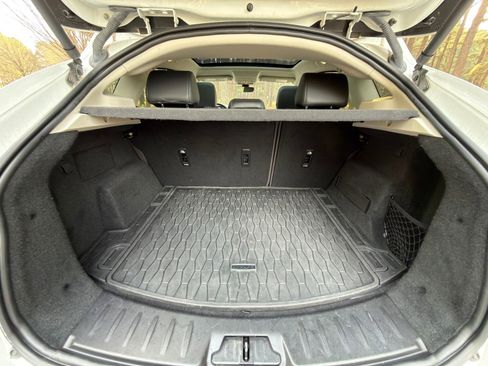 Used 2020 Jaguar E-PACE image 16