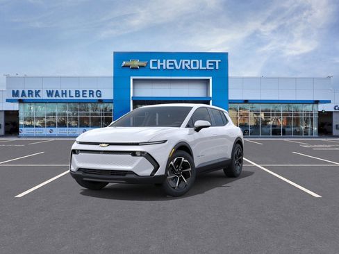 New 2026 Chevrolet Equinox EV LT image 32