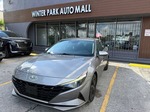 Used 2021 Hyundai Elantra SEL FWD image 1