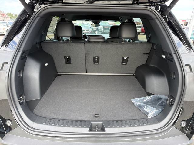 New 2027 GMC Terrain Elevation w/ Elevation Premium Package FWD image 23