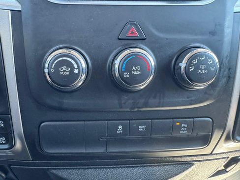 Used 2019 RAM 1500 Warlock AWD/4WD image 18