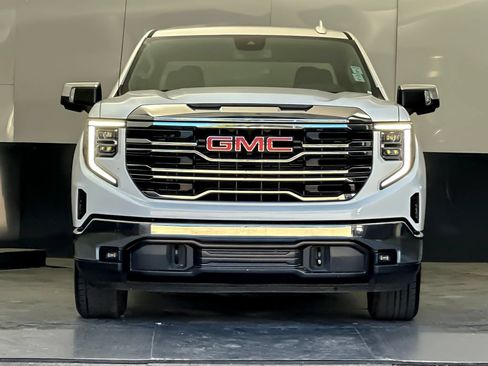 Used 2025 GMC Sierra 1500 SLT AWD/4WD image 8