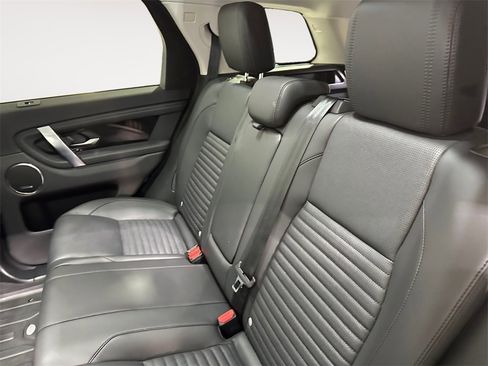 Used 2025 Land Rover Discovery Sport S image 13