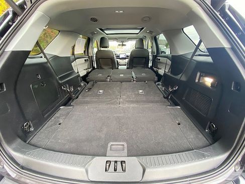 Certified 2022 Ford Explorer XLT w/ Equipment Group 202A image 12