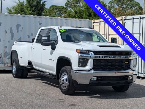Used 2022 Chevrolet Silverado 3500 LT w/ Convenience Package AWD/4WD image 3