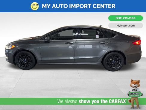 Used 2019 Ford Fusion SE w/ Equipment Group 151A image 4