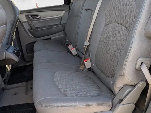 Used 2017 Chevrolet Traverse LS image 13
