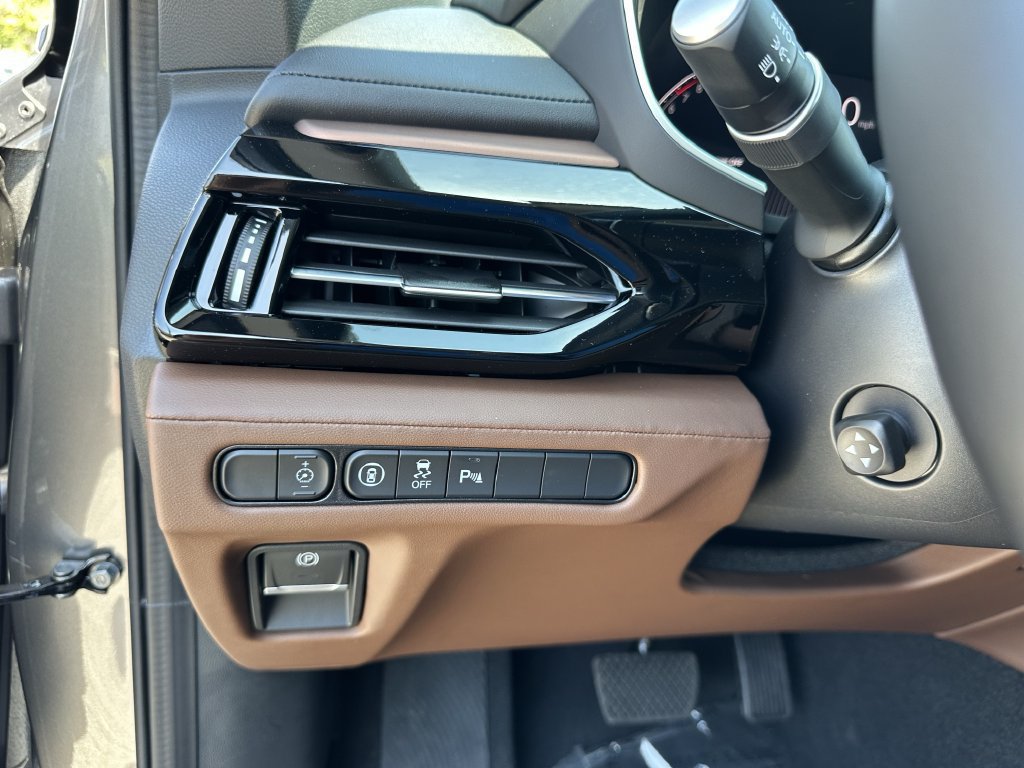 Used 2026 Acura MDX w/ Technology Package FWD image 28